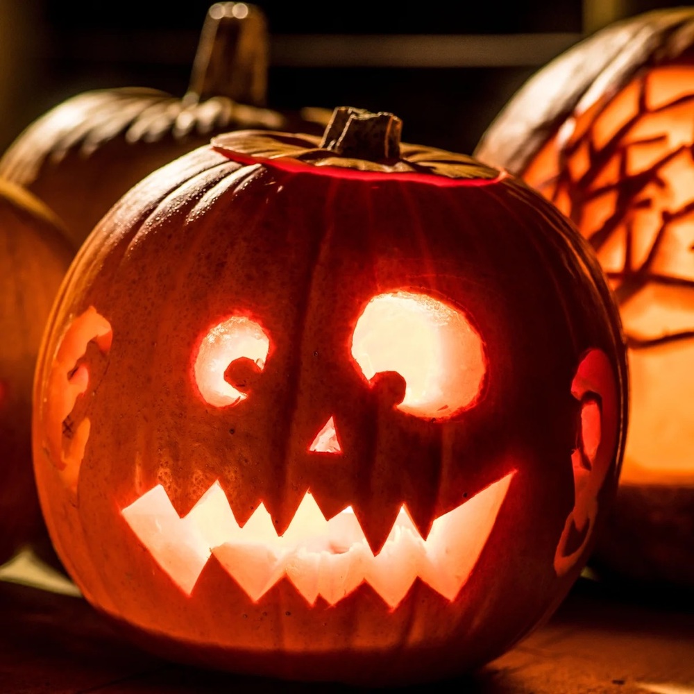 Last Day To Buy A Costume!!!